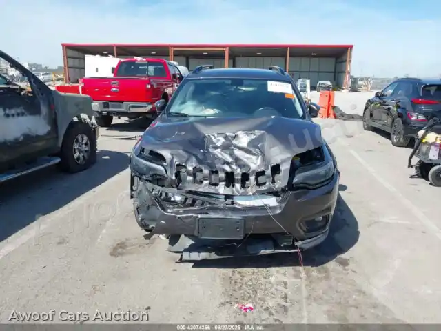 2019 Jeep Cherokee 1C4PJLLB0KD458076 — Iaai auction photo 12