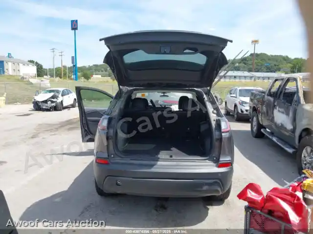 2019 Jeep Cherokee 1C4PJLLB0KD458076 — Iaai auction photo 19