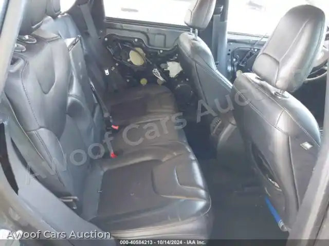 2021 Jeep Cherokee 1C4PJLLB2MD240496 — photo 8 de la vente Iaai