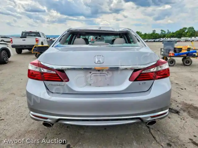 2017 Honda Accord 1HGCR3F88HA044143 — hoton gwanjo Copart na 6