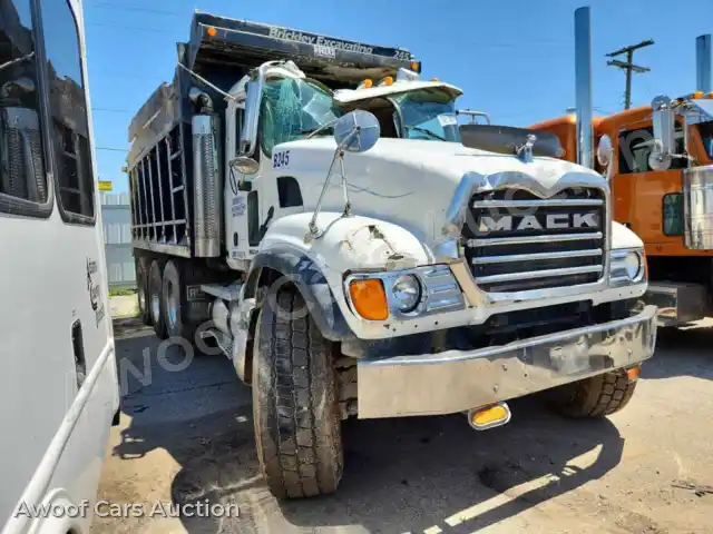 2003 Mack ALL Other 1M2AG11C33M003143 — Copart auction photo 1