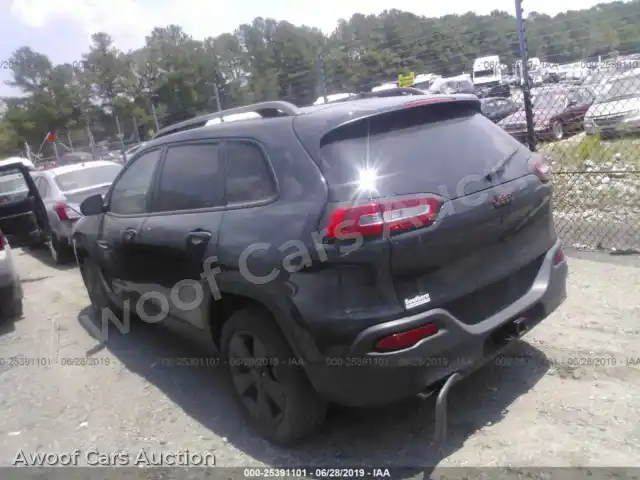 2016 Jeep Cherokee 1C4PJLCB6GW291220 — Iaai auction photo 3