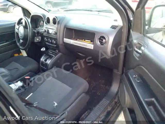 2016 Jeep Compass 1C4NJDBB8GD566287 — Iaai auction photo 5