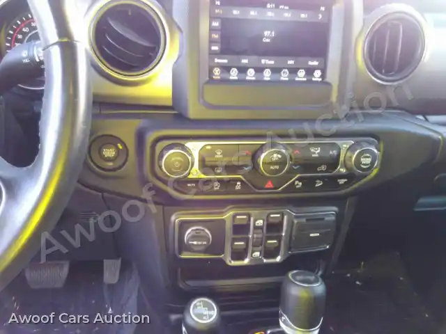 2020 Jeep Wrangler 1C4HJXDN6LW255199 — Manheim auction photo 4