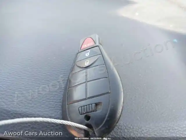 2019 Jeep Cherokee 1C4PJLCB2KD474165 — Iaai auction photo 11