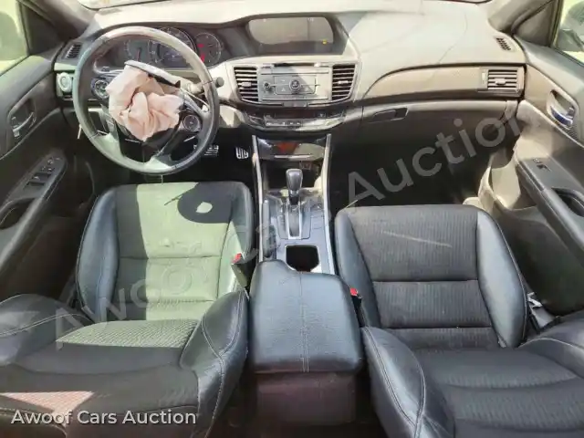2017 Honda Accord 1HGCR2F50HA107607 — hoton gwanjo Copart na 8