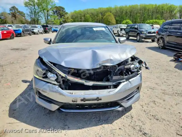 2017 Honda Accord 1HGCR2F50HA107607 — hoton gwanjo Copart na 5