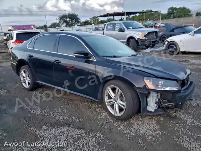 2015 Volkswagen Passat 1VWBV7A34FC012281 — photo 4 de la vente Copart