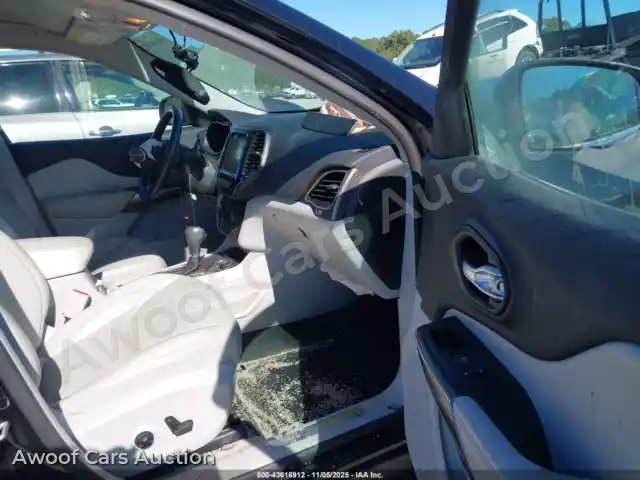2019 Jeep Cherokee 1C4PJLDB6KD348874 — Iaai auction photo 5