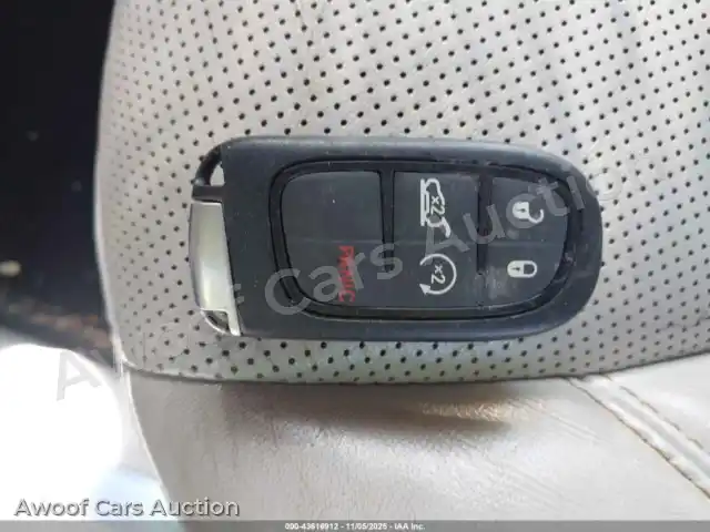 2019 Jeep Cherokee 1C4PJLDB6KD348874 — Iaai auction photo 11