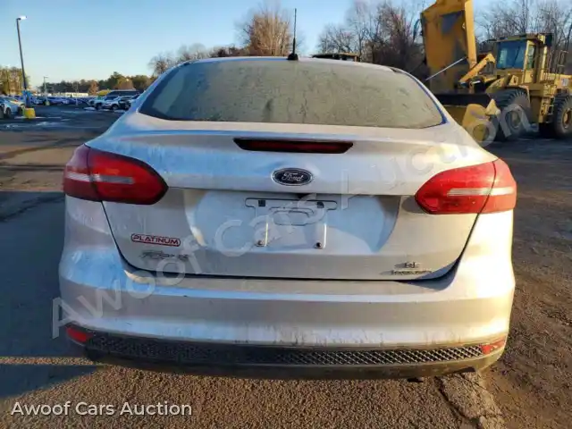 2016 Ford Focus 1FADP3F26GL216649 — photo 6 de la vente Copart