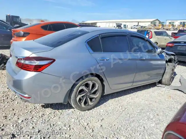 2017 Honda Accord 1HGCR2F7XHA055582 — Copart auction photo 3