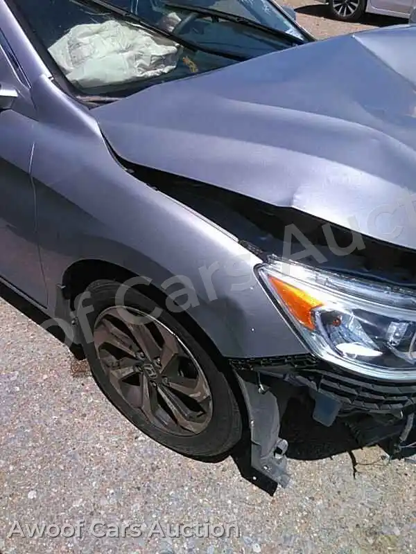 2017 Honda Accord 1HGCR2F7XHA055582 — Manheim auction photo 16