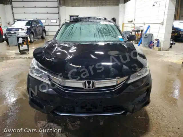 2017 Honda Accord 1HGCR2F72HA082050 — Copart auction photo 5