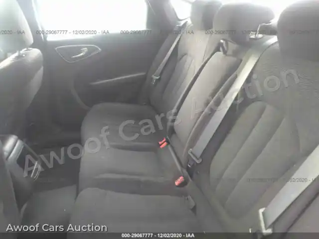 2015 Chrysler 200 1C3CCCABXFN697358 — Iaai auction photo 8