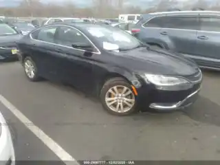 2015 Chrysler 200