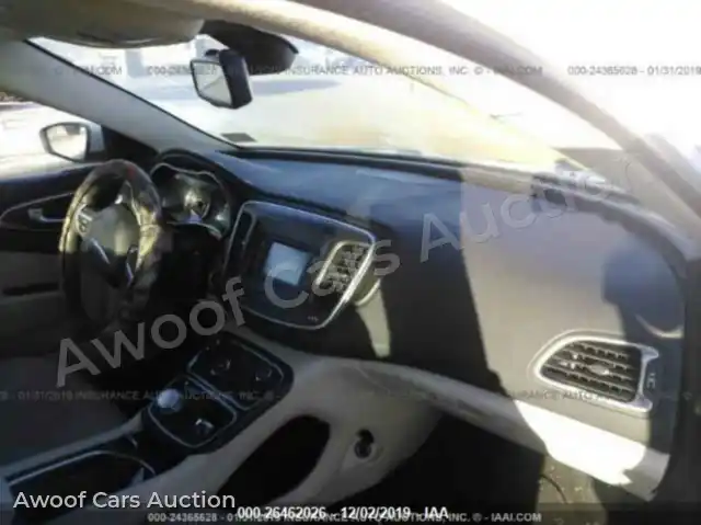 2015 Chrysler 200 1C3CCCAB3FN709933 — Iaai auction photo 5