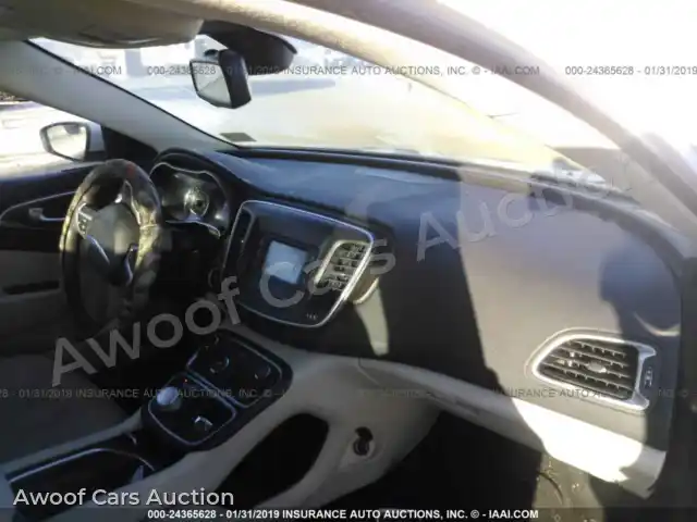 2015 Chrysler 200 1C3CCCAB3FN709933 — Iaai auction photo 5