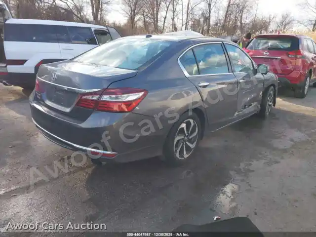 2016 Honda Accord 1HGCR2F74GA069833 — Iaai auction photo 4