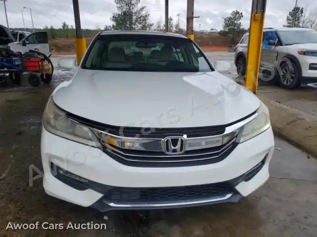 2017 Honda Accord 1HGCR2F87HA013752 — photo 5 de la vente Copart