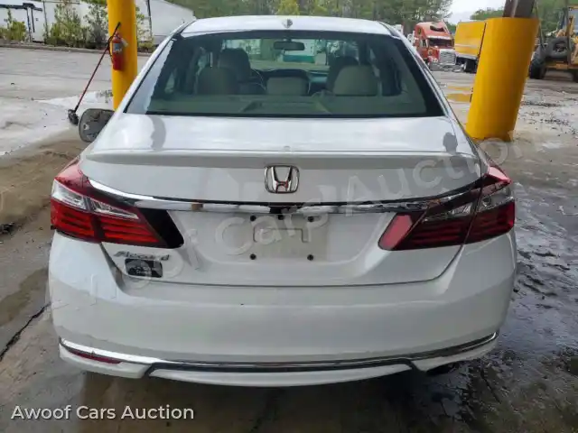 2017 Honda Accord 1HGCR2F87HA013752 — photo 6 de la vente Copart
