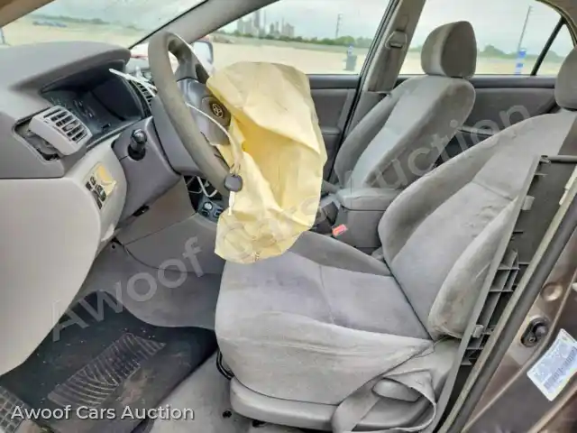 2004 Toyota Corolla 1NXBR32E84Z229822 — photo 7 de la vente Copart