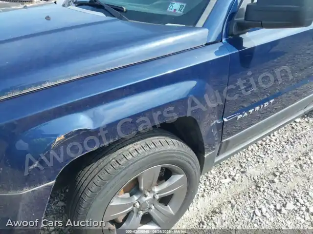 2015 Jeep Patriot 1C4NJRFB7FD417374 — photo 6 de la vente Iaai