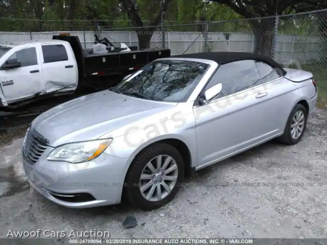 2012 Chrysler 200 1C3BCBEB9CN214521 — photo 2 de la vente Iaai