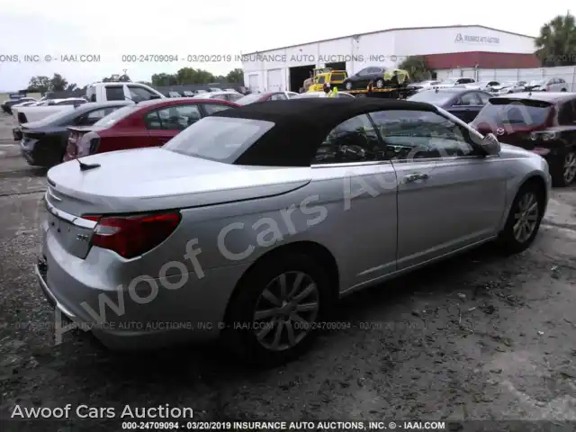 2012 Chrysler 200 1C3BCBEB9CN214521 — photo 4 de la vente Iaai