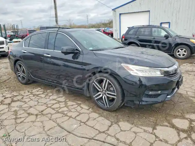 2017 Honda Accord 1HGCR3F93HA001483 — photo 4 de la vente Copart