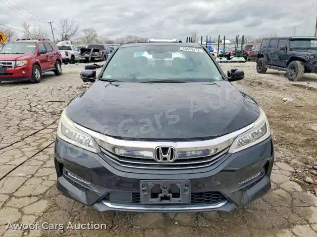 2017 Honda Accord 1HGCR3F93HA001483 — photo 5 de la vente Copart