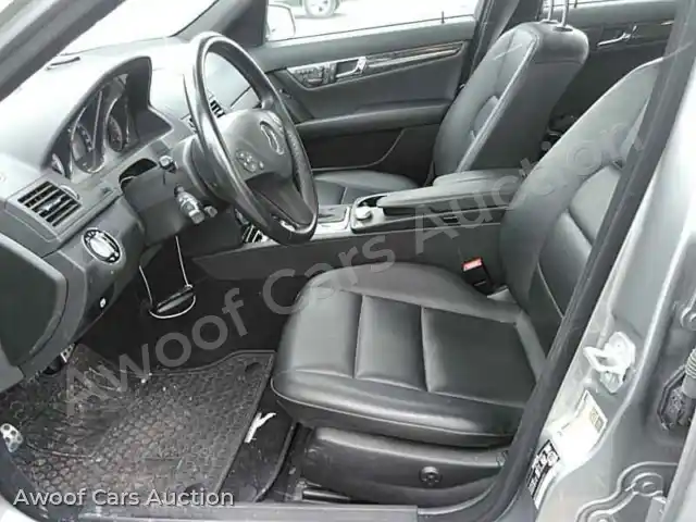 2010 Mercedes-Benz C-Class WDDGF8HB3AF464731 — Manheim auction photo 3