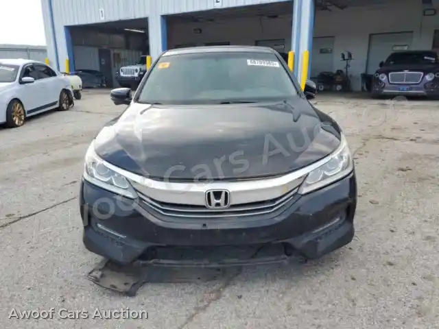 2017 Honda Accord 1HGCR2F84HA035806 — Copart auction photo 5