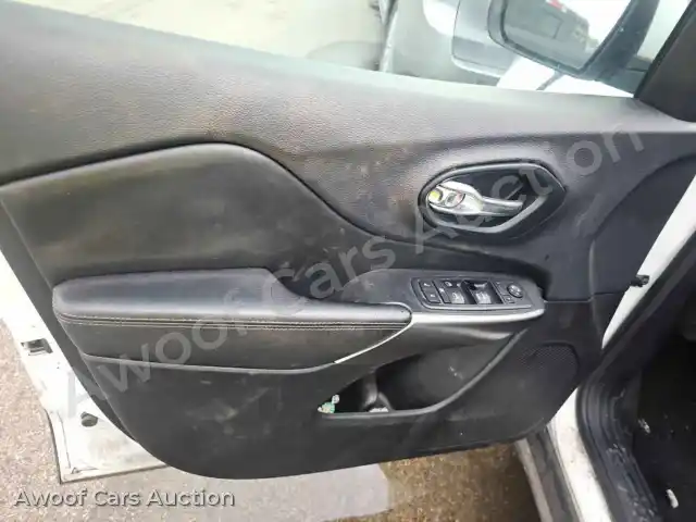 2019 Jeep Grand Cherokee 1C4PJLLB0KD184233 — photo 9 de la vente Manheim