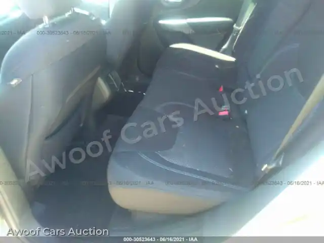 2019 Jeep Cherokee 1C4PJLCX1KD120553 — Iaai auction photo 8