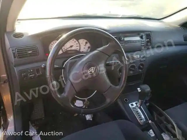 2004 Toyota Corolla 1NXBR32E74Z239192 — photo 8 de la vente Copart