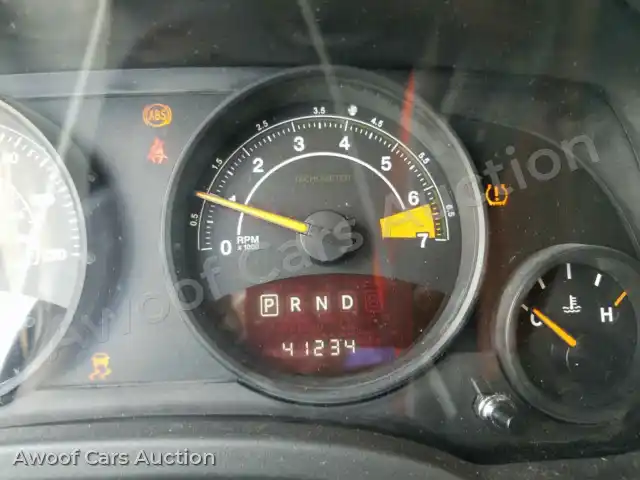 2016 Jeep Compass 1C4NJCBA5GD806476 — Copart auction photo 8