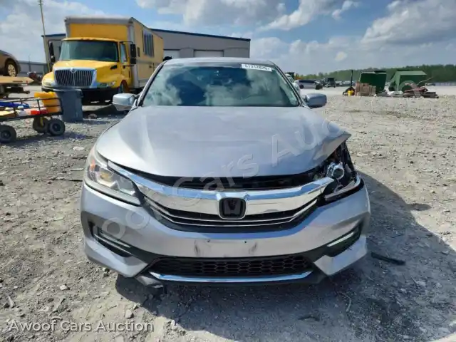 2017 Honda Accord 1HGCR2F80HA074781 — Copart auction photo 5
