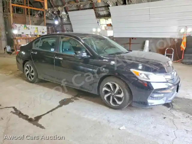 2017 Honda Accord 1HGCR2F94HA131895 — Copart auction photo 4