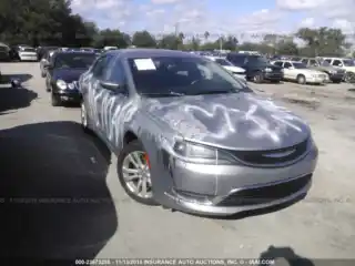 2015 Chrysler 200