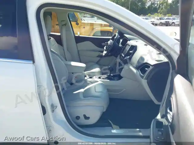 2019 Jeep Cherokee 1C4PJLDX1KD302882 — Iaai auction photo 5