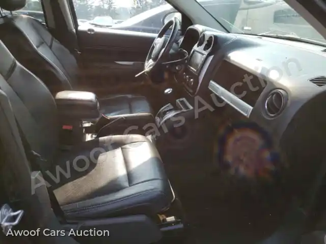 2016 Jeep Compass 1C4NJDEB3GD696683 — hoton gwanjo Copart na 5