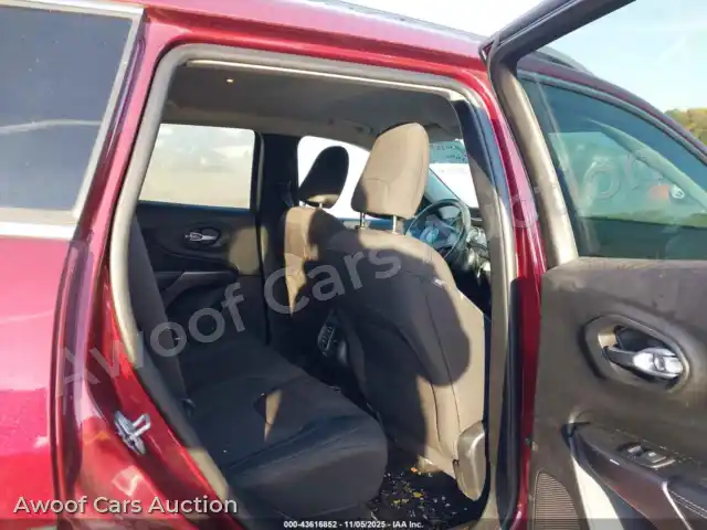 2019 Jeep Cherokee 1C4PJLCB5KD438860 — Iaai auction photo 8