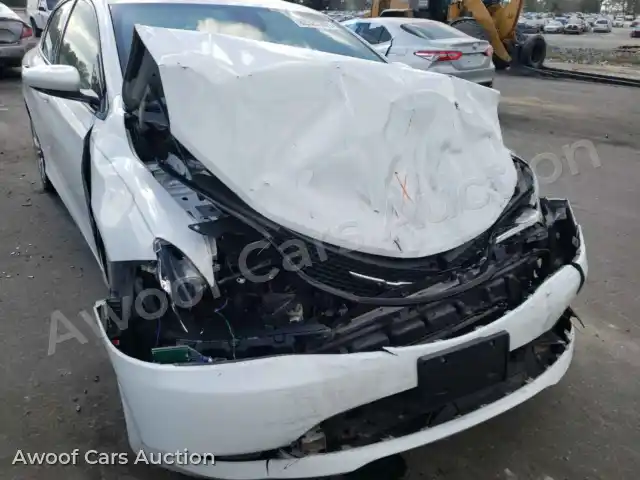2015 Chrysler 200 1C3CCCBB7FN746188 — photo 9 de la vente Copart