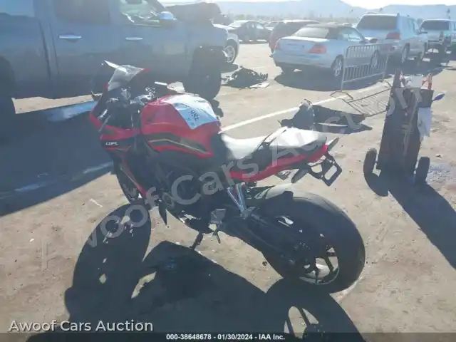 2023 Honda CBR650 MLHRH0150P5400029 — Iaai auction photo 3