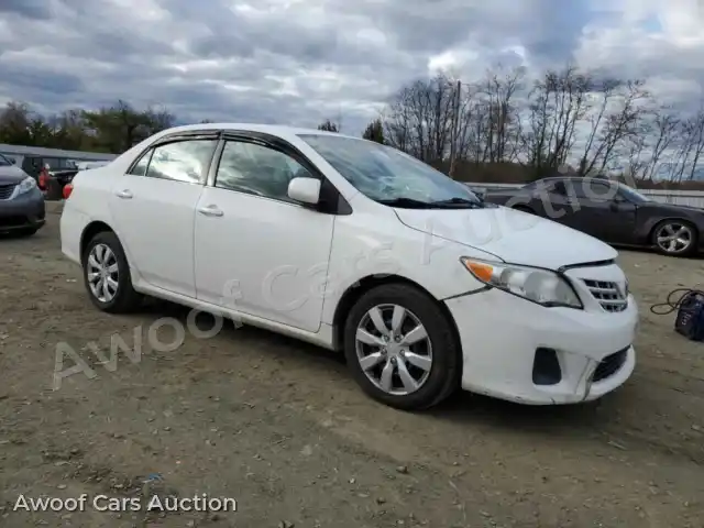 2013 Toyota Corolla 2T1BU4EE5DC103824 — Copart auction photo 4