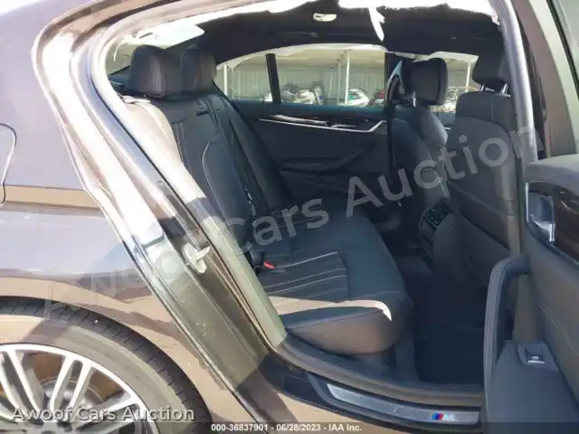 2018 BMW 5 Series WBAJE5C50JWA93949 — Iaai auction photo 8