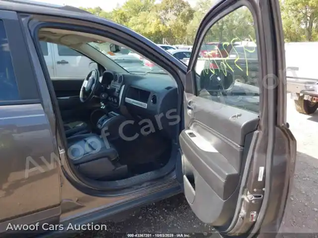 2016 Jeep Compass 1C4NJCEA2GD737239 — hoton gwanjo Iaai na 5
