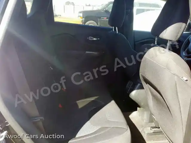2019 Jeep Cherokee 1C4PJLCB4KD215466 — Copart auction photo 6