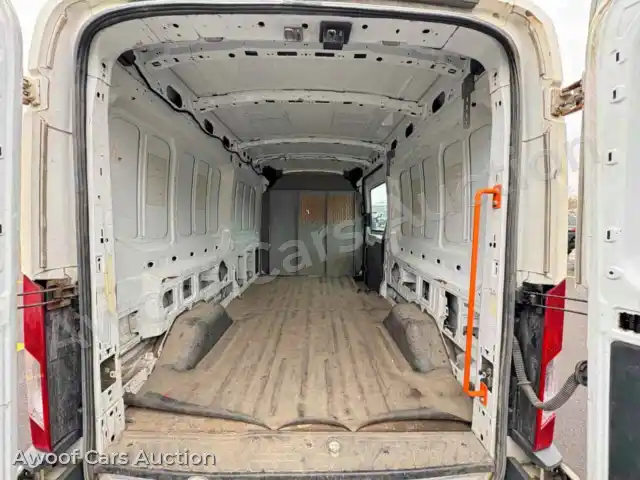 2015 Ford Transit 1FTNR2CM3FKA00707 — photo 9 de la vente Copart